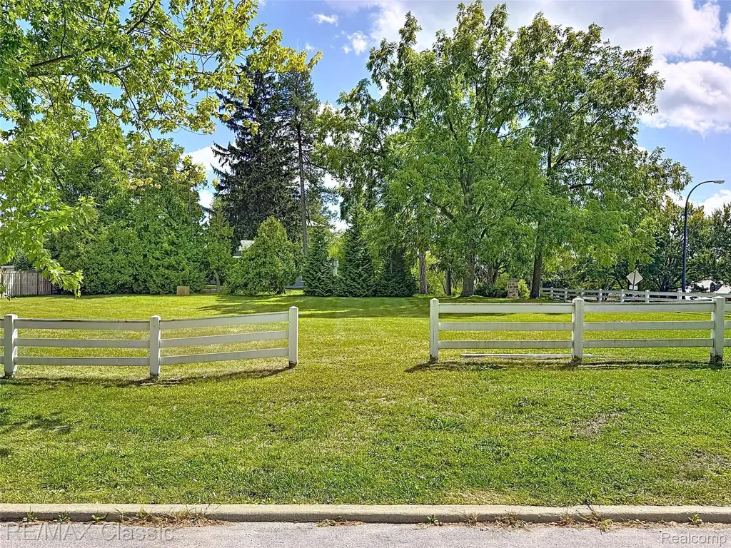 2100 Tuomy Road Ann Arbor City MI 48104