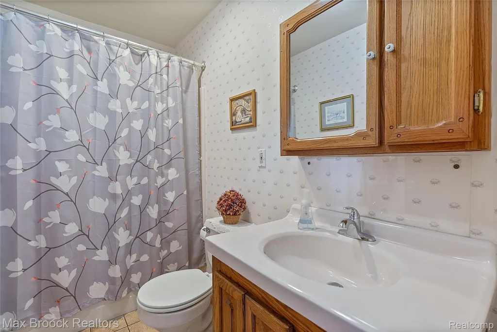 4700 Stanley Road Columbiaville Village MI 48421