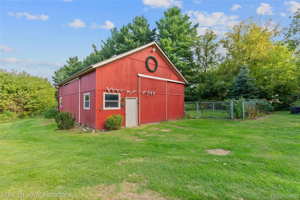 4700 Stanley Road Columbiaville Village MI 48421