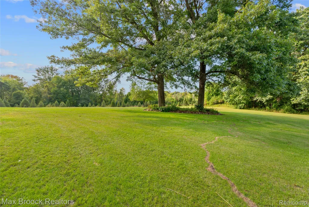 4700 Stanley Road Columbiaville Village MI 48421