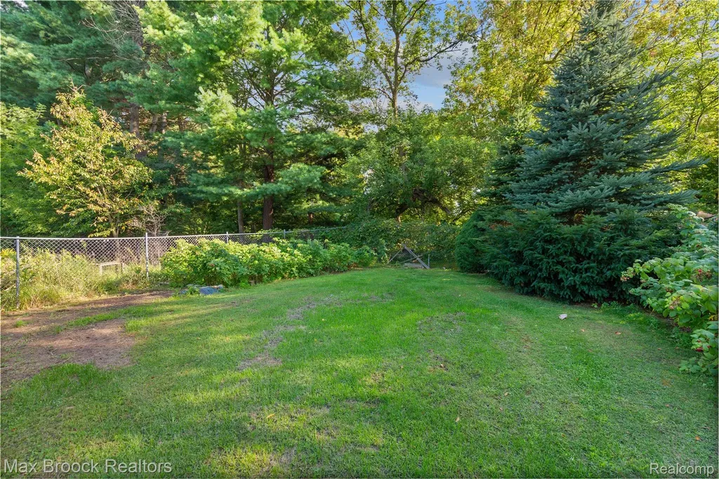 4700 Stanley Road Columbiaville Village MI 48421