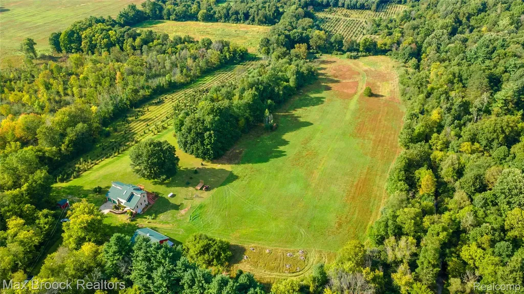4700 Stanley Road Columbiaville Village MI 48421