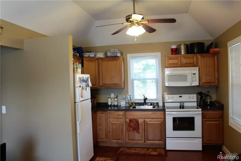 752 Preston Island Orion Charter Township MI 48362