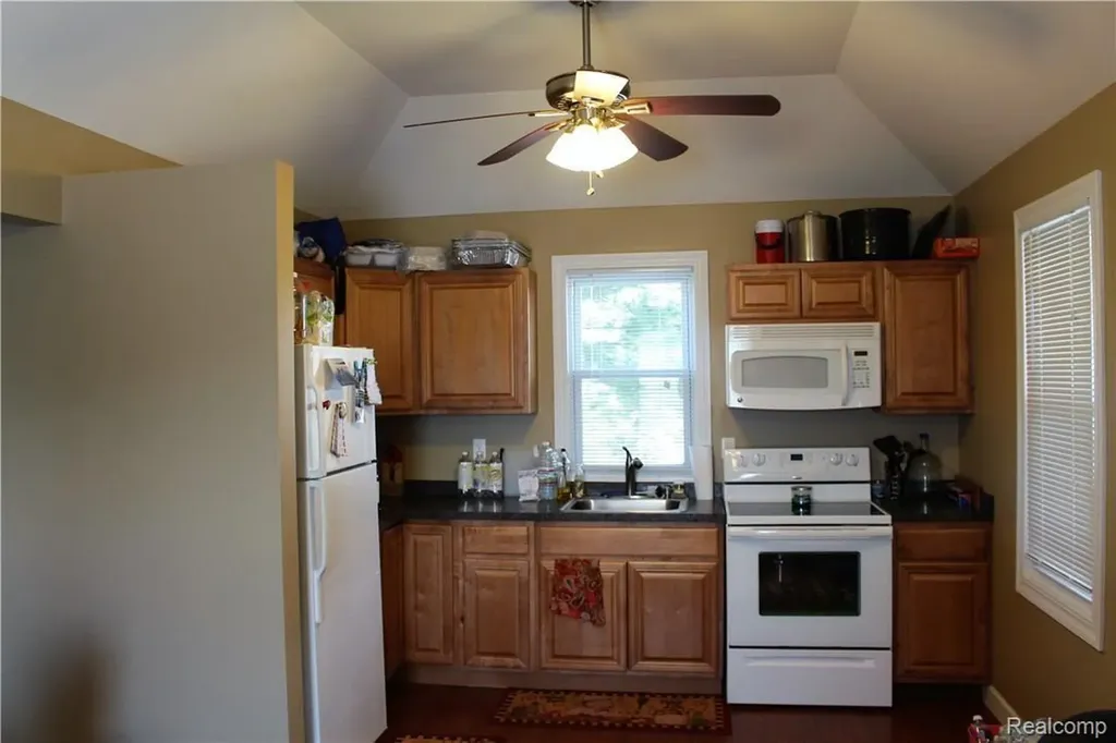 752 Preston Island Orion Charter Township MI 48362
