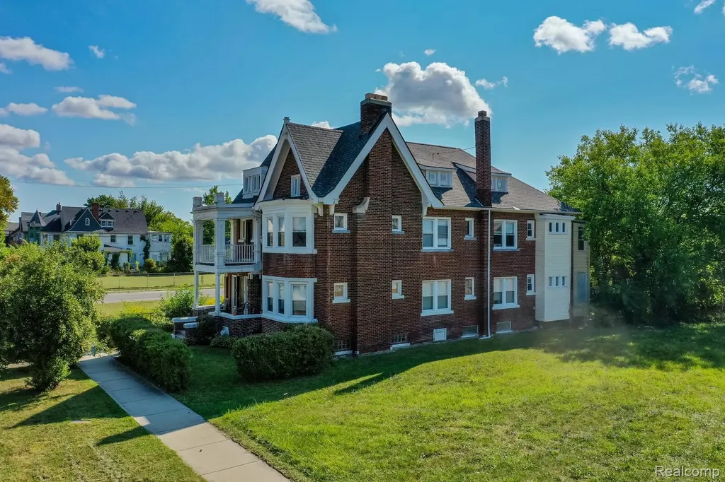 100 Chandler Street Detroit City MI 48202