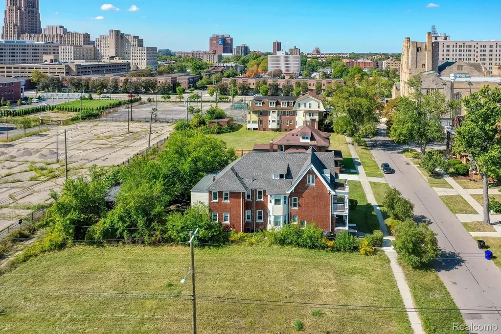 100 Chandler Street Detroit City MI 48202