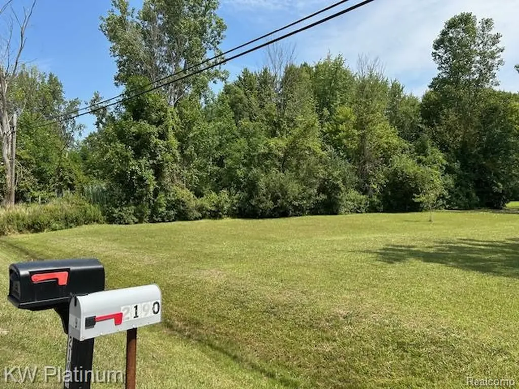 V/l Allen Road Kimball Township MI 48074
