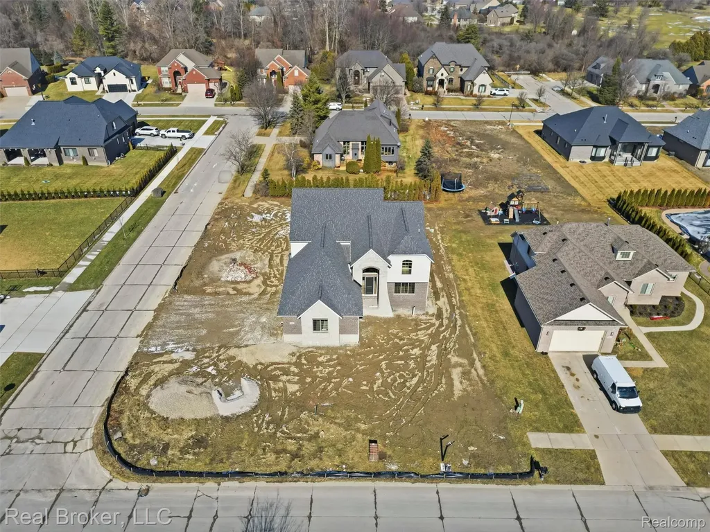 35689 Windridge Drive New Baltimore City MI 48047