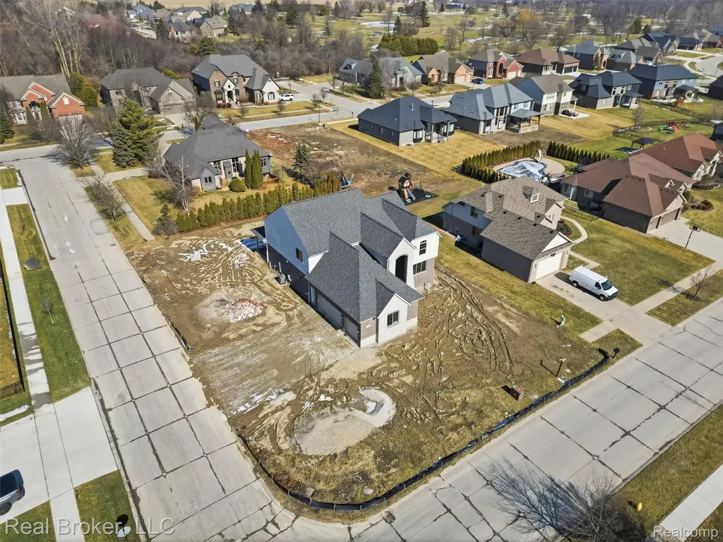 35689 Windridge Drive New Baltimore City MI 48047