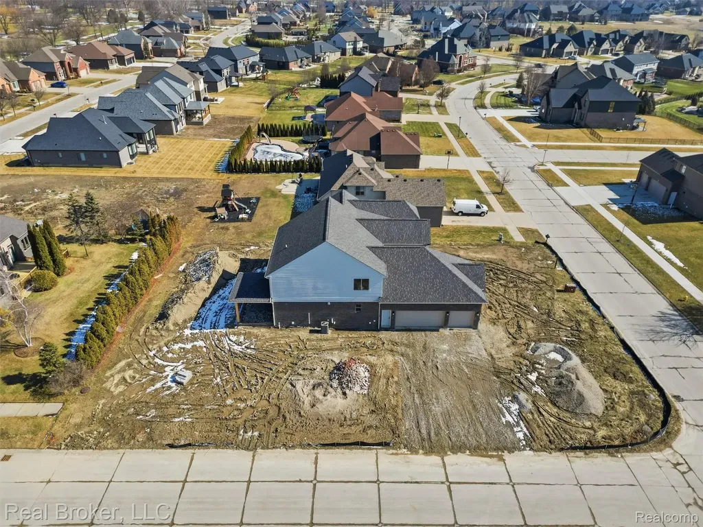 35689 Windridge Drive New Baltimore City MI 48047