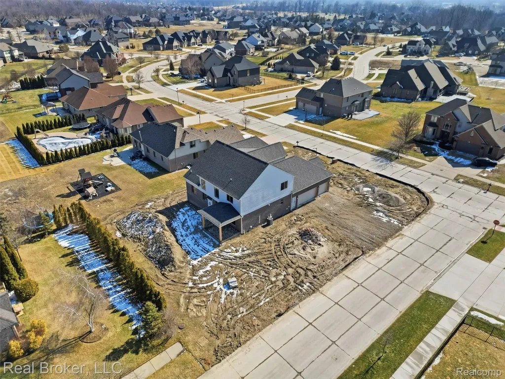 35689 Windridge Drive New Baltimore City MI 48047