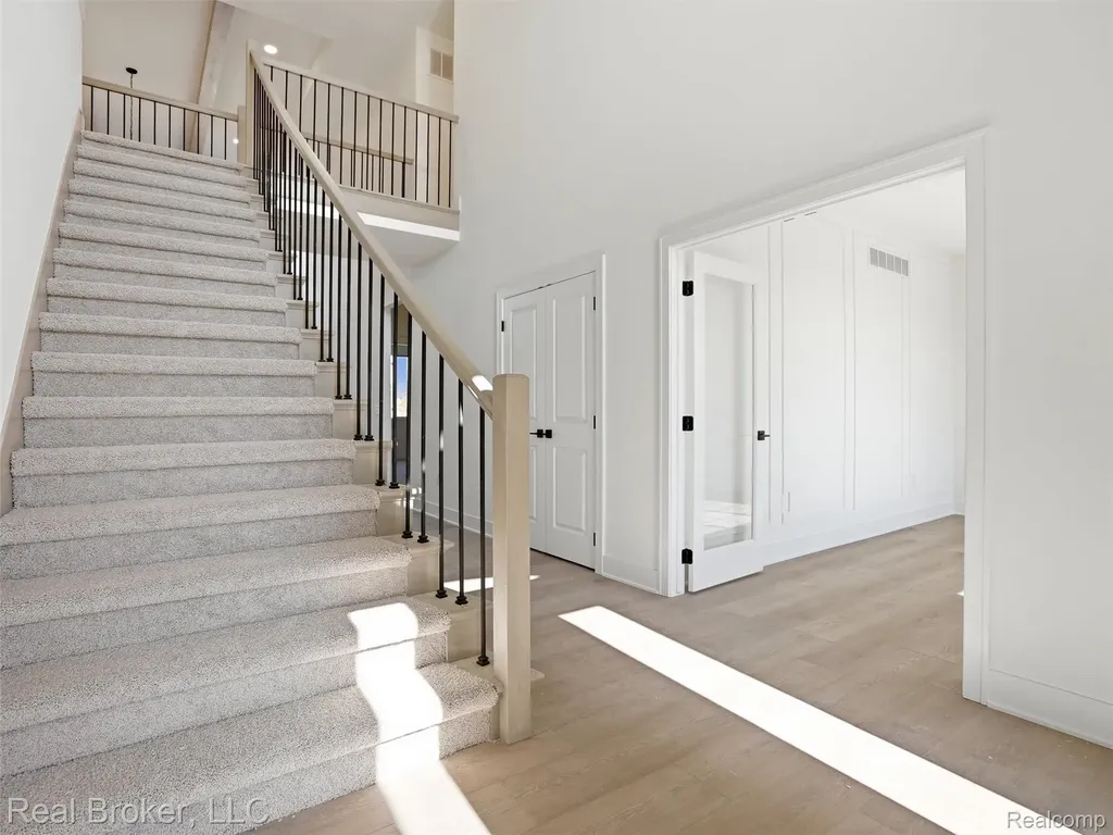 35689 Windridge Drive New Baltimore City MI 48047