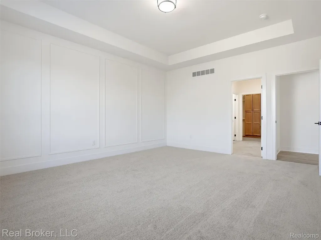35689 Windridge Drive New Baltimore City MI 48047