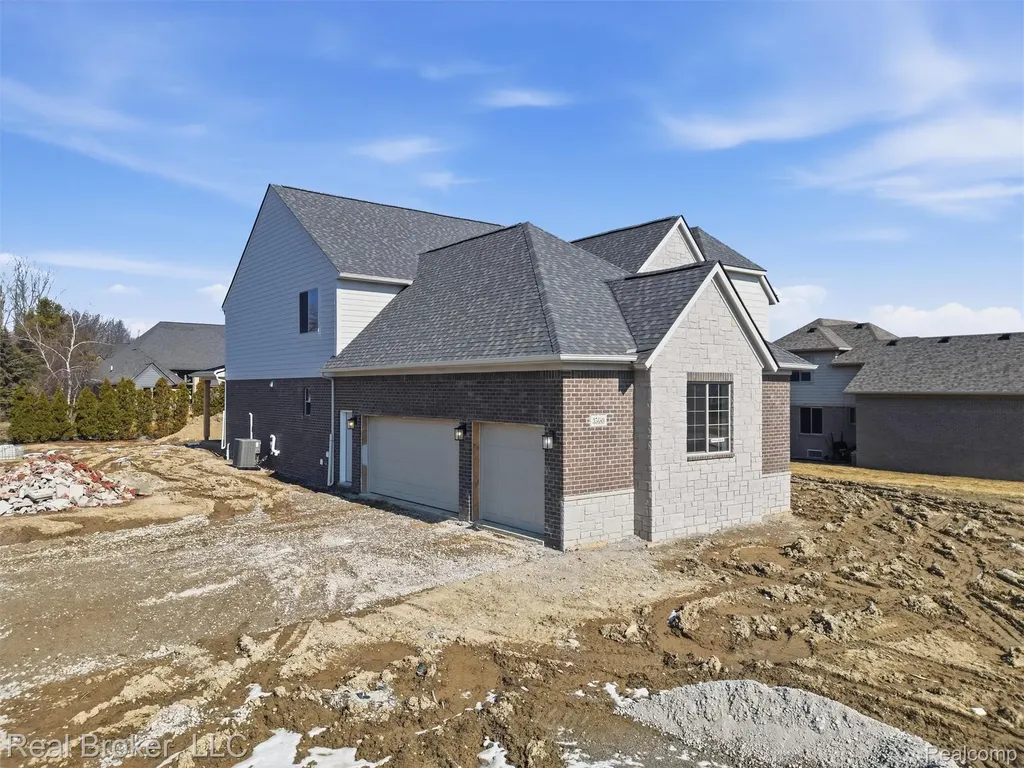 35689 Windridge Drive New Baltimore City MI 48047