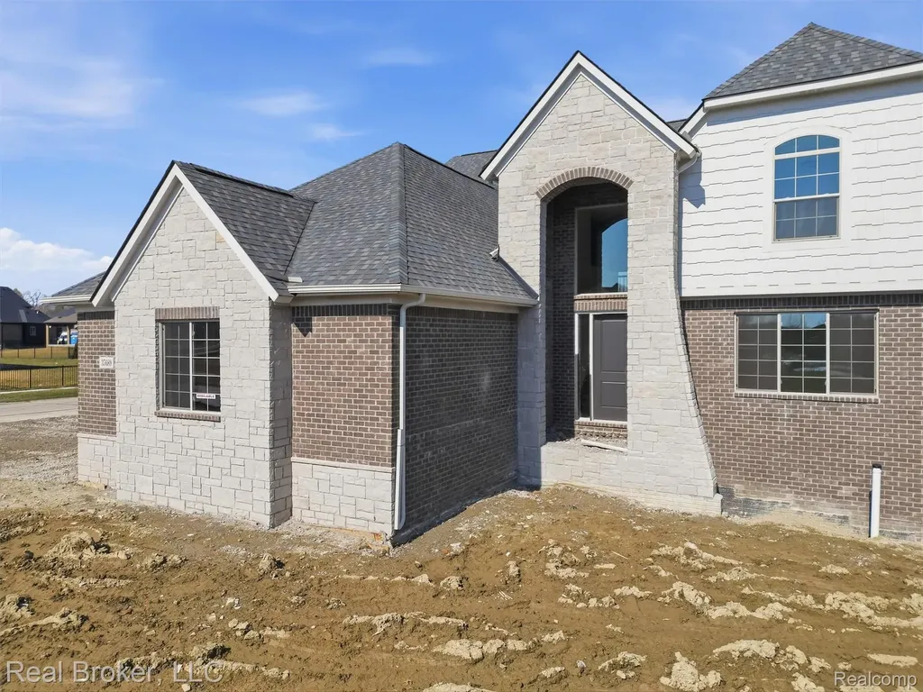 35689 Windridge Drive New Baltimore City MI 48047