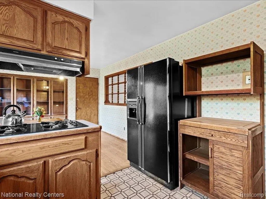 33195 Swallow Drive Rockwood City MI 48173