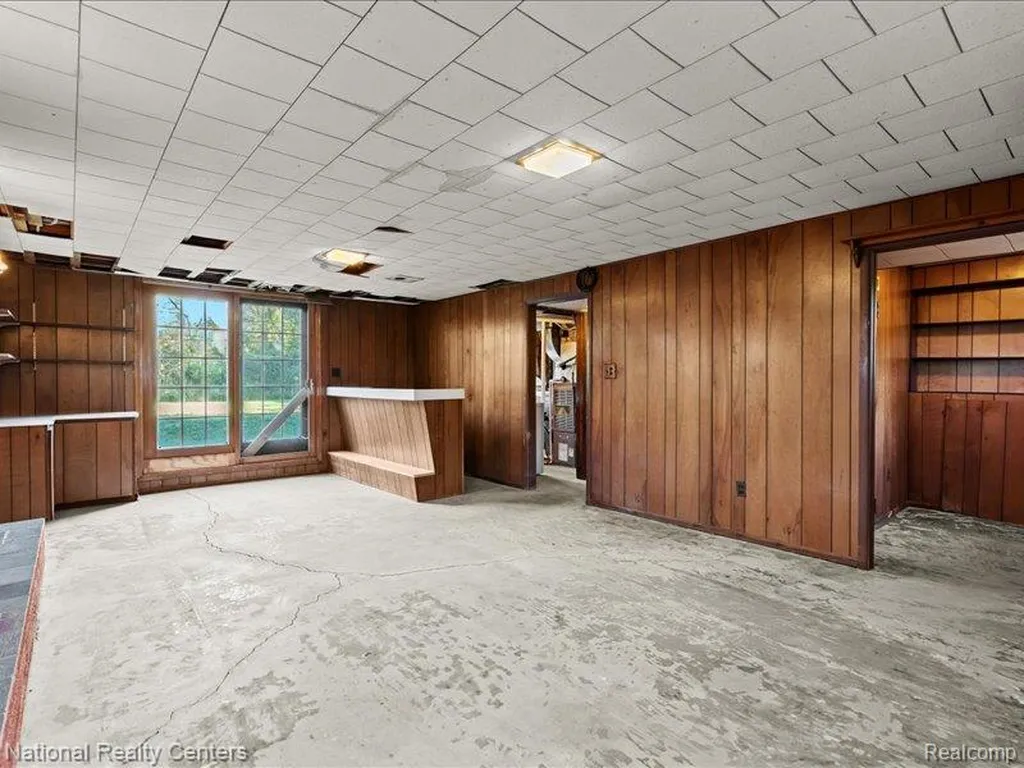 33195 Swallow Drive Rockwood City MI 48173