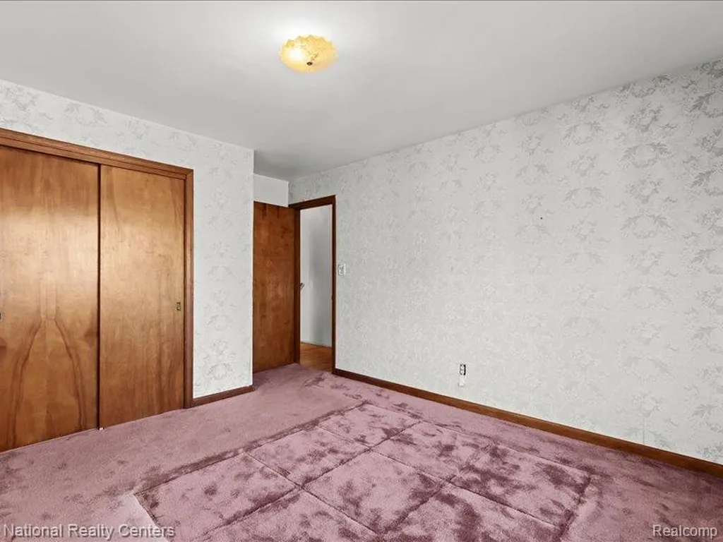 33195 Swallow Drive Rockwood City MI 48173