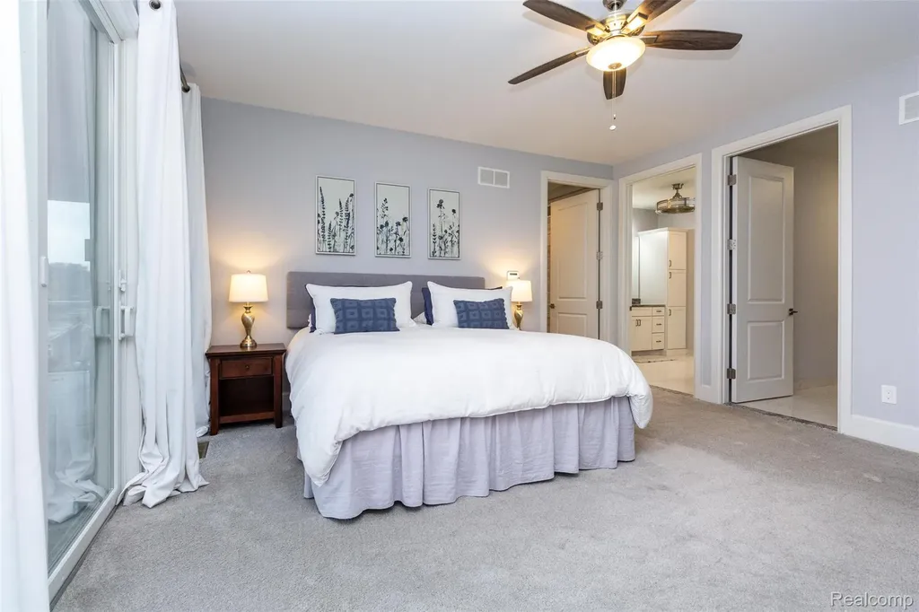 302 Tanview Drive Oxford Charter Township MI 48371
