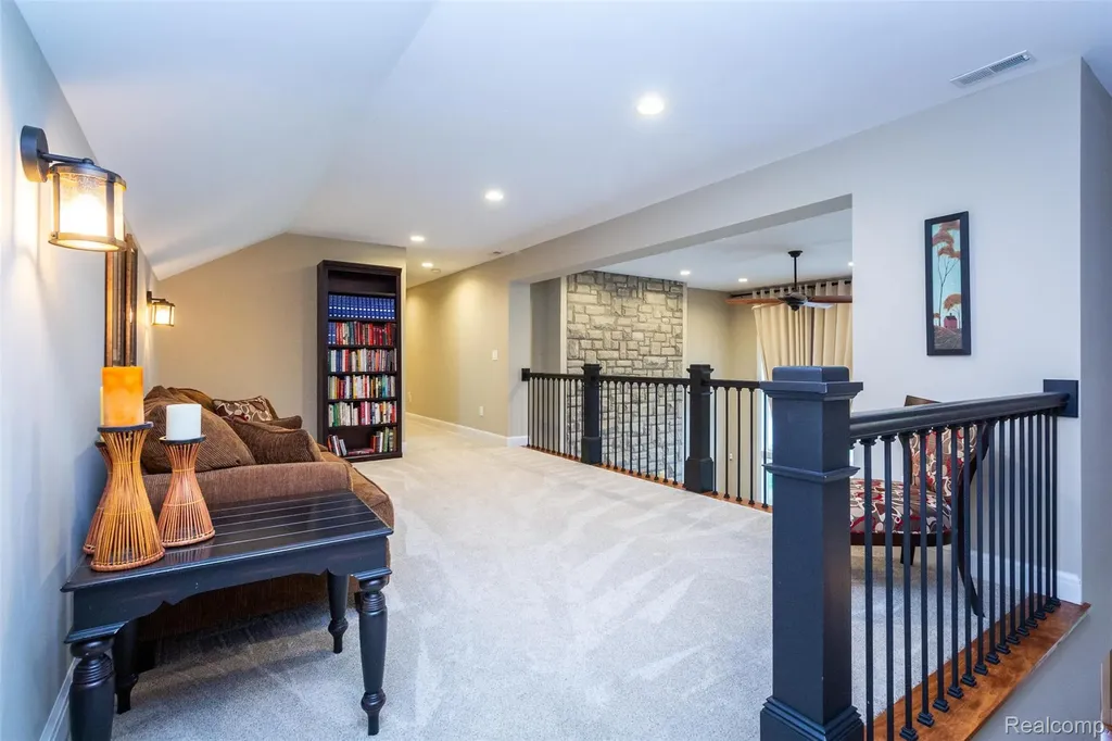 302 Tanview Drive Oxford Charter Township MI 48371