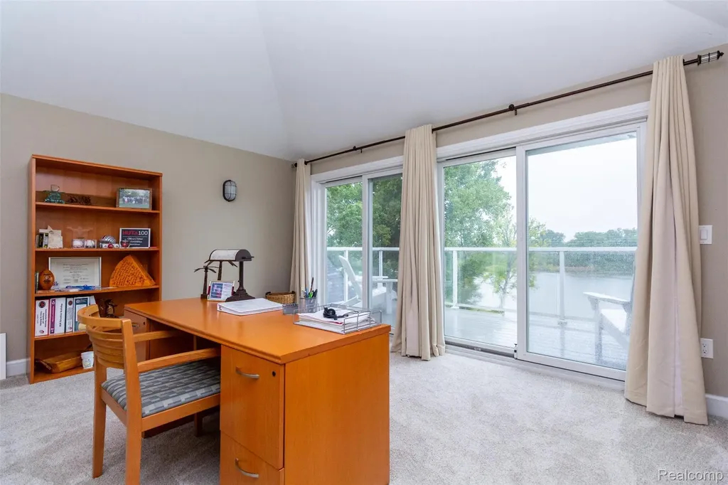 302 Tanview Drive Oxford Charter Township MI 48371