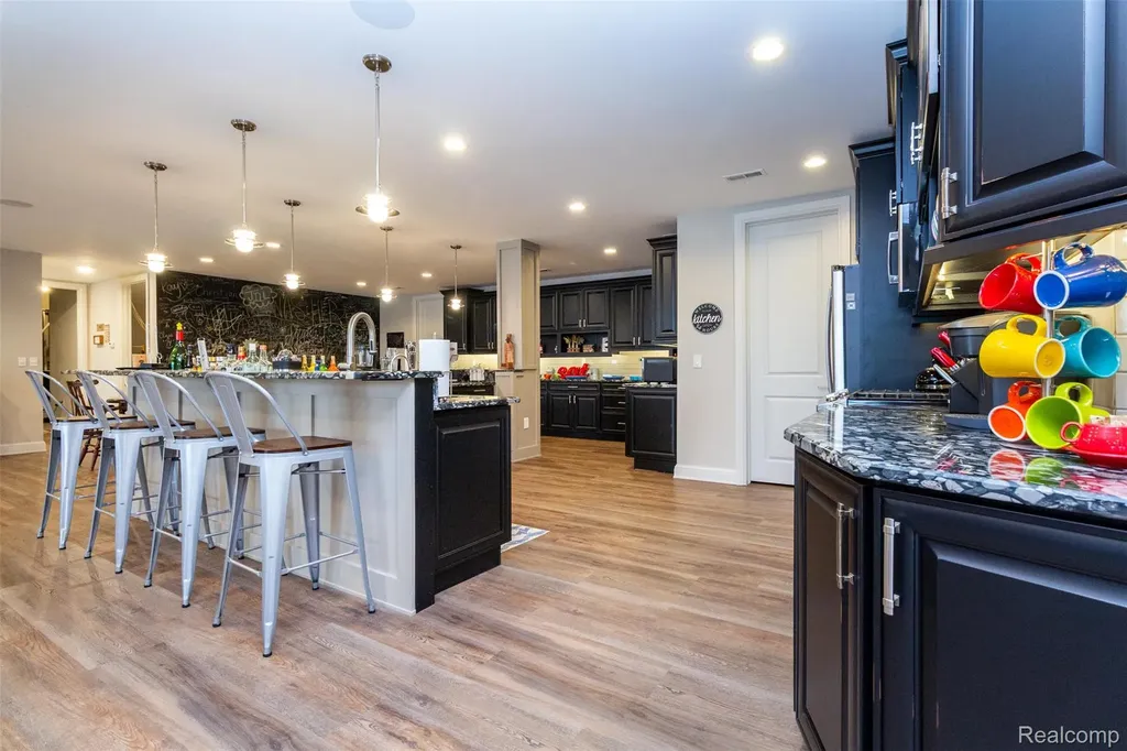 302 Tanview Drive Oxford Charter Township MI 48371