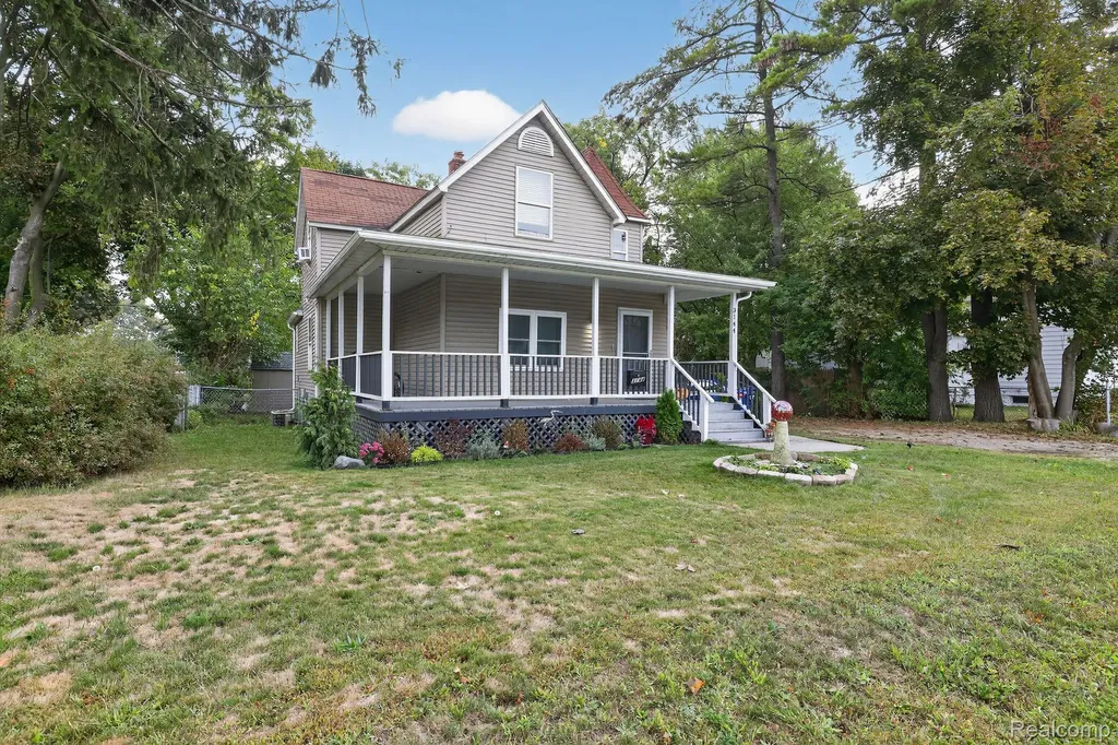 3144 Gratiot Avenue Port Huron City MI 48060