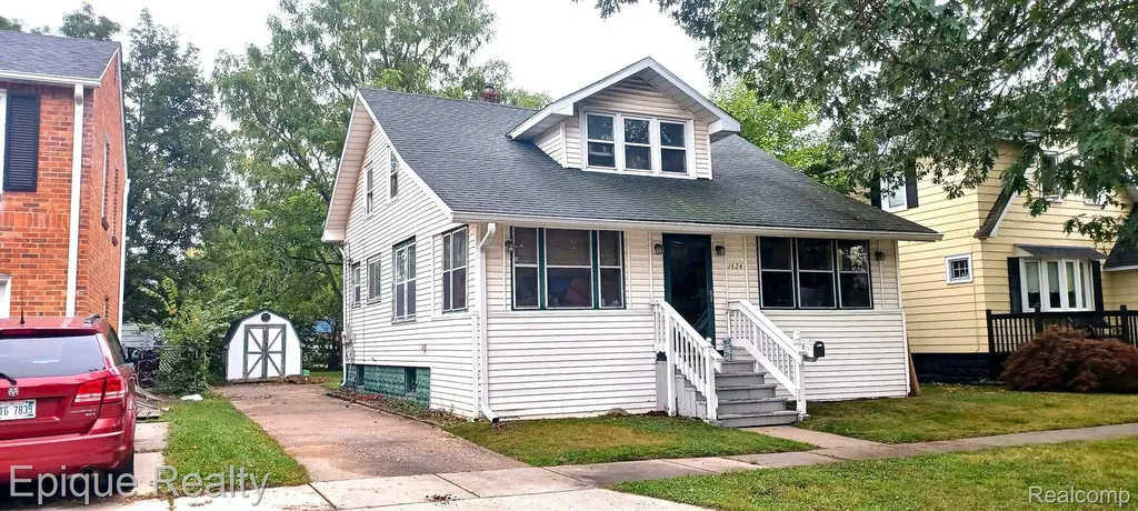 1424 19th Street Port Huron City MI 48060