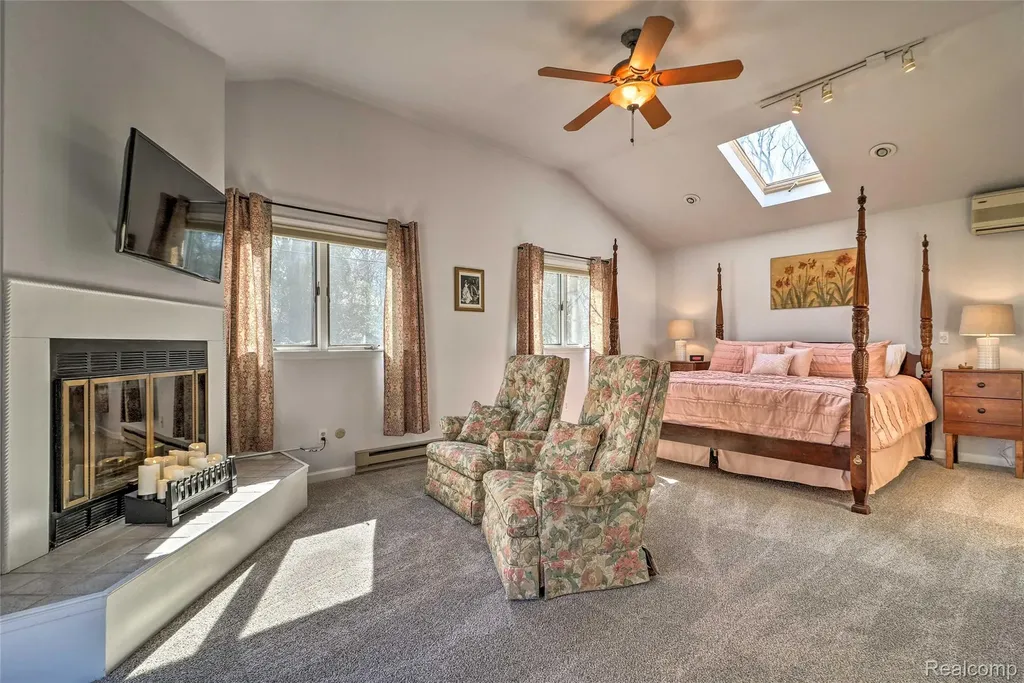 2136 Newport Road Ann Arbor City MI 48103