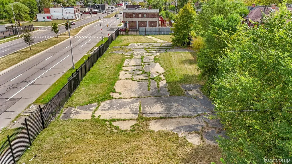 13145 Livernois Avenue Detroit City MI 48238