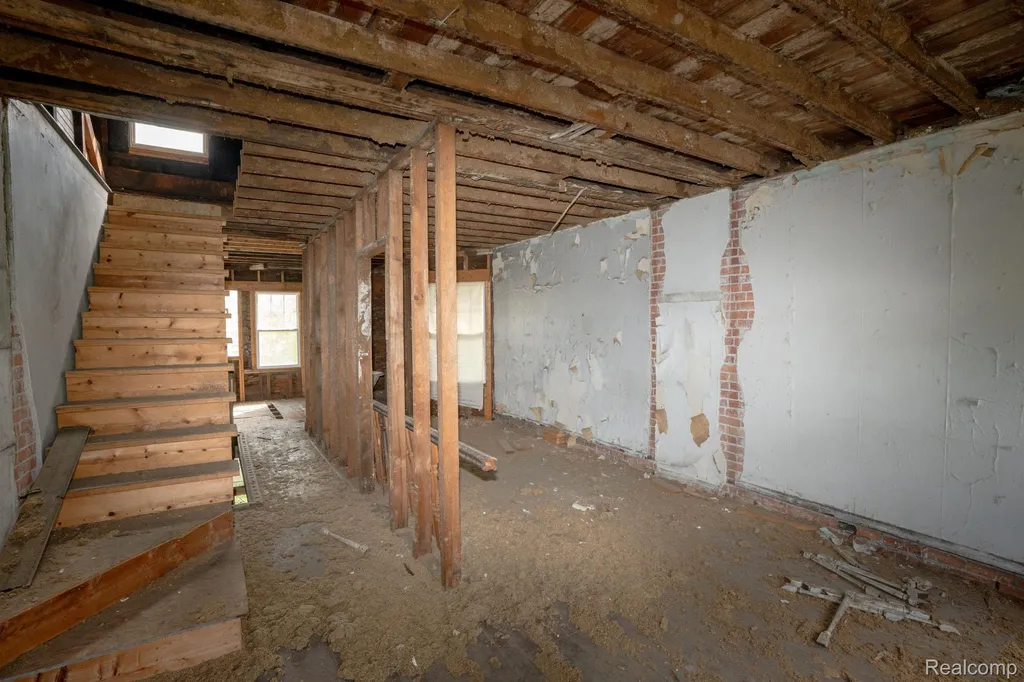 7246 Saint Paul Street Detroit City MI 48214