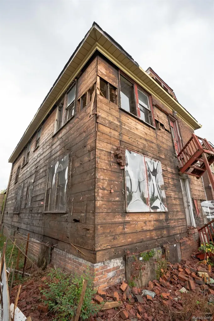 3298 Clairmount Street Detroit City MI 48206