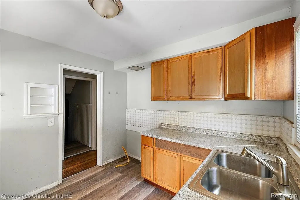 14073 Collingham Drive Detroit City MI 48205