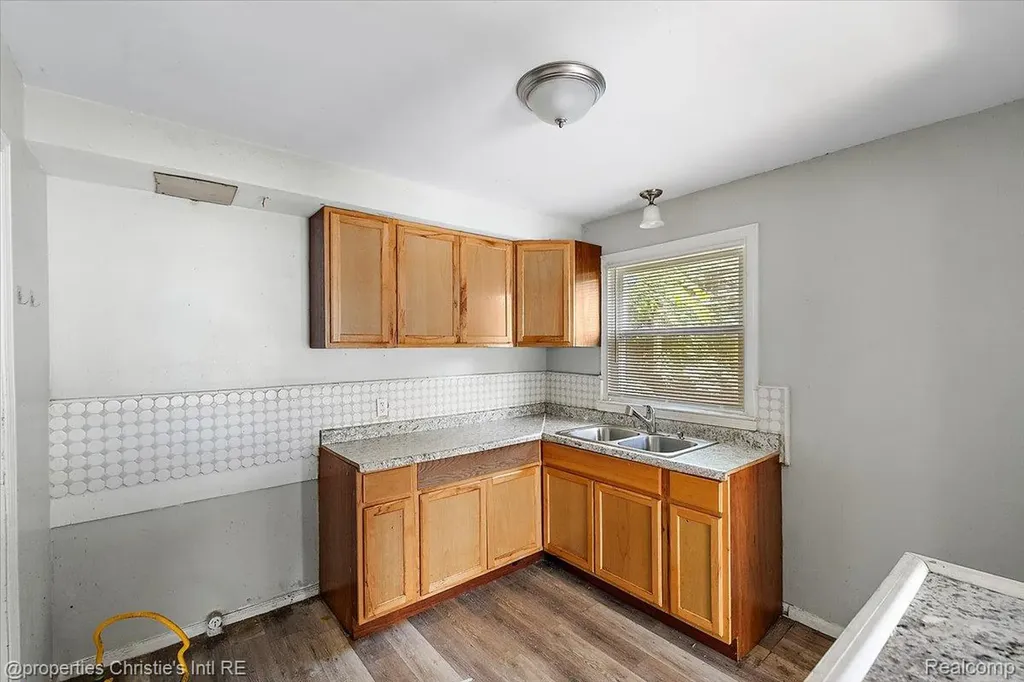 14073 Collingham Drive Detroit City MI 48205
