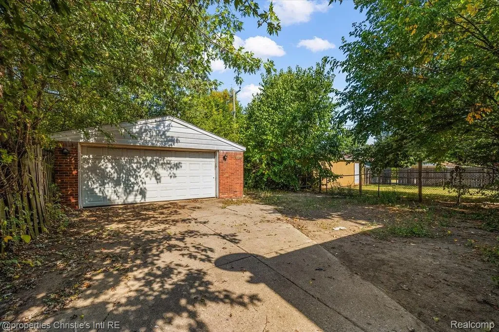 14073 Collingham Drive Detroit City MI 48205