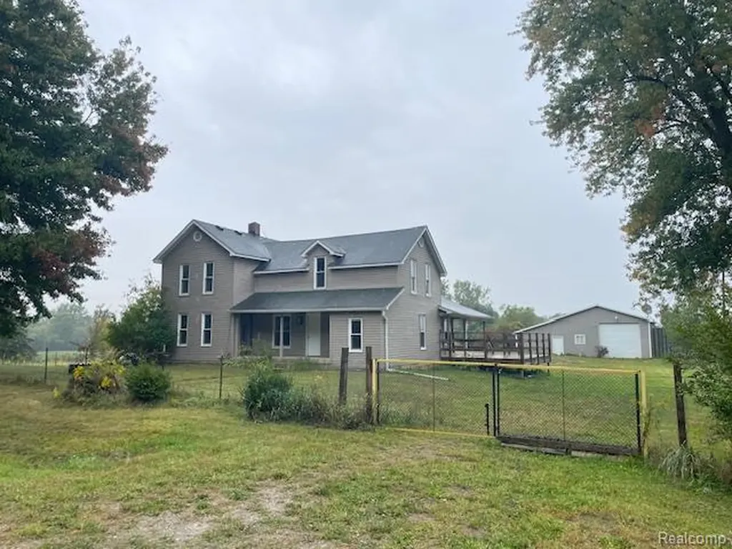 2753 E Snover Road Mayville Village MI 48744