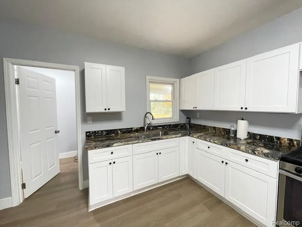 2753 E Snover Road Mayville Village MI 48744