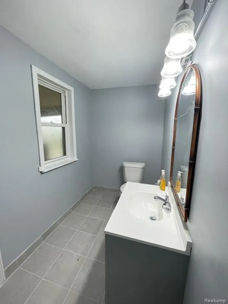 2753 E Snover Road Mayville Village MI 48744