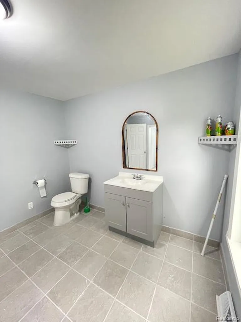 2753 E Snover Road Mayville Village MI 48744