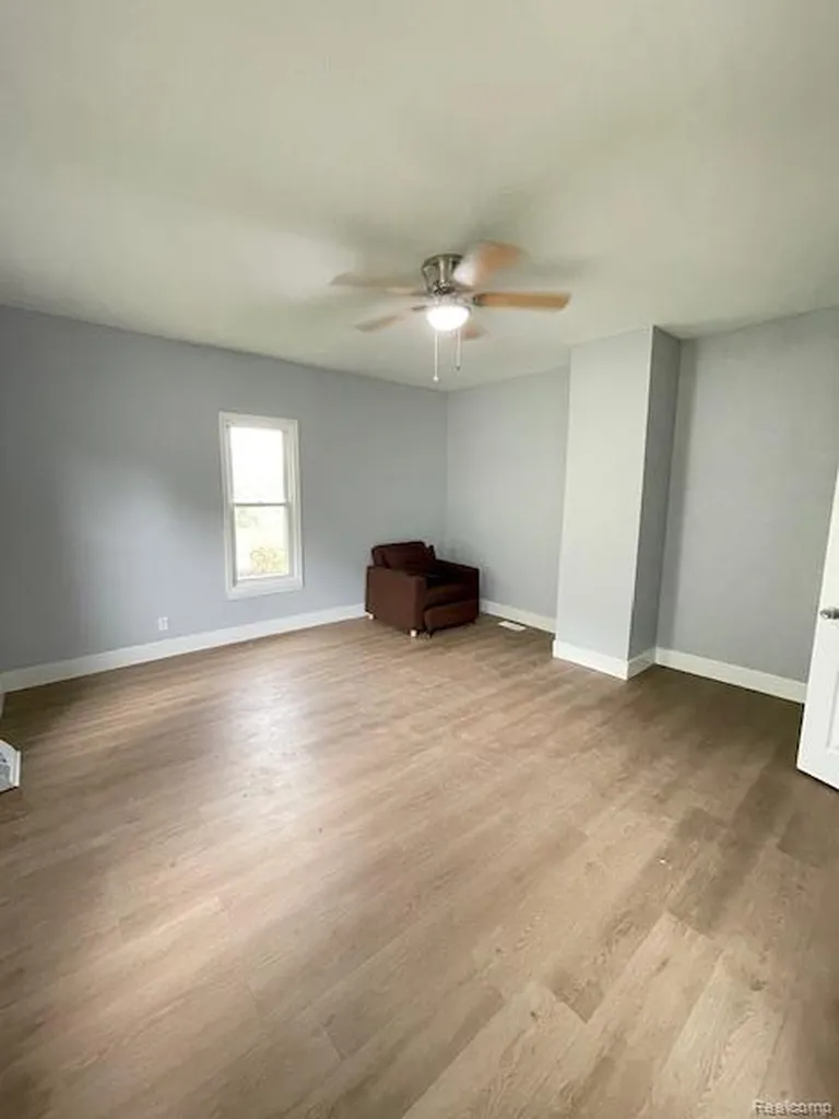 2753 E Snover Road Mayville Village MI 48744