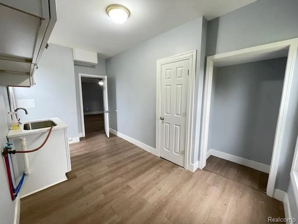 2753 E Snover Road Mayville Village MI 48744