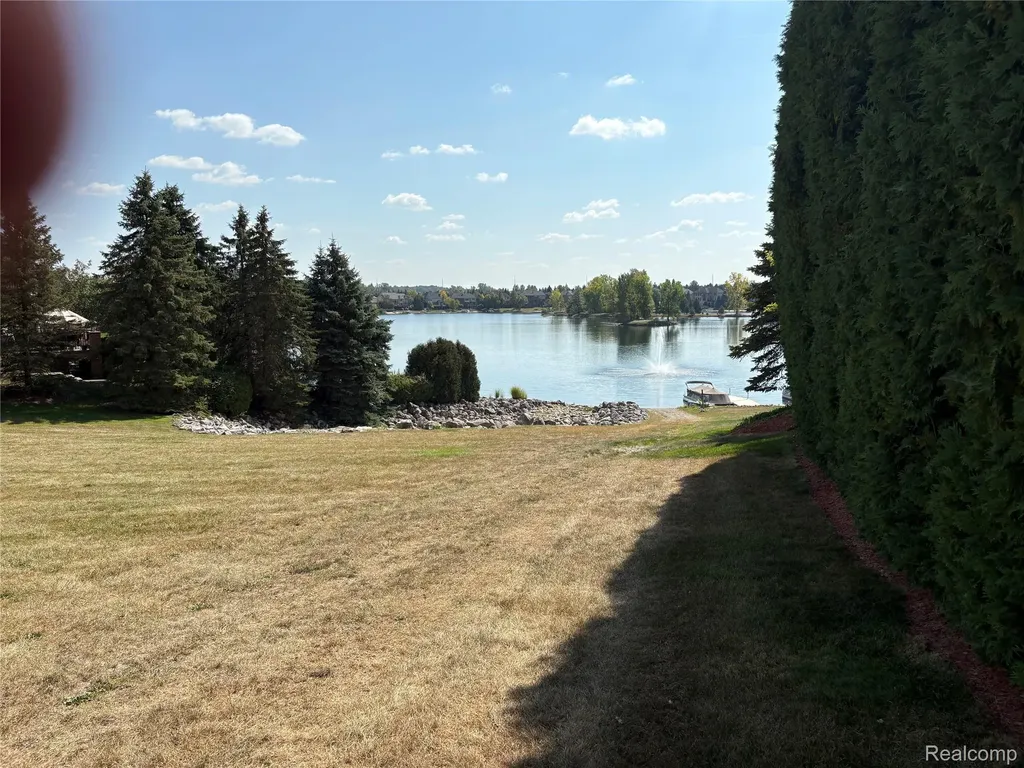 18018 Ridgeview Drive Northville Township MI 48168
