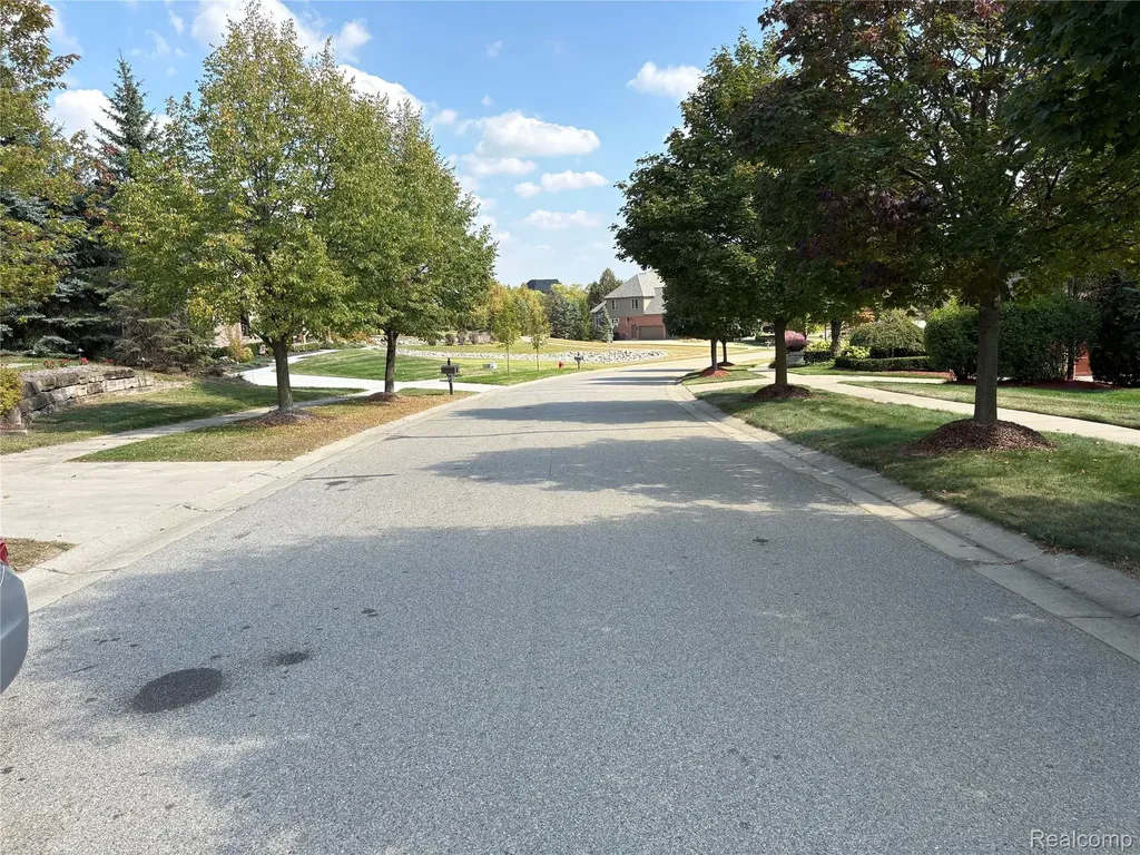 18018 Ridgeview Drive Northville Township MI 48168