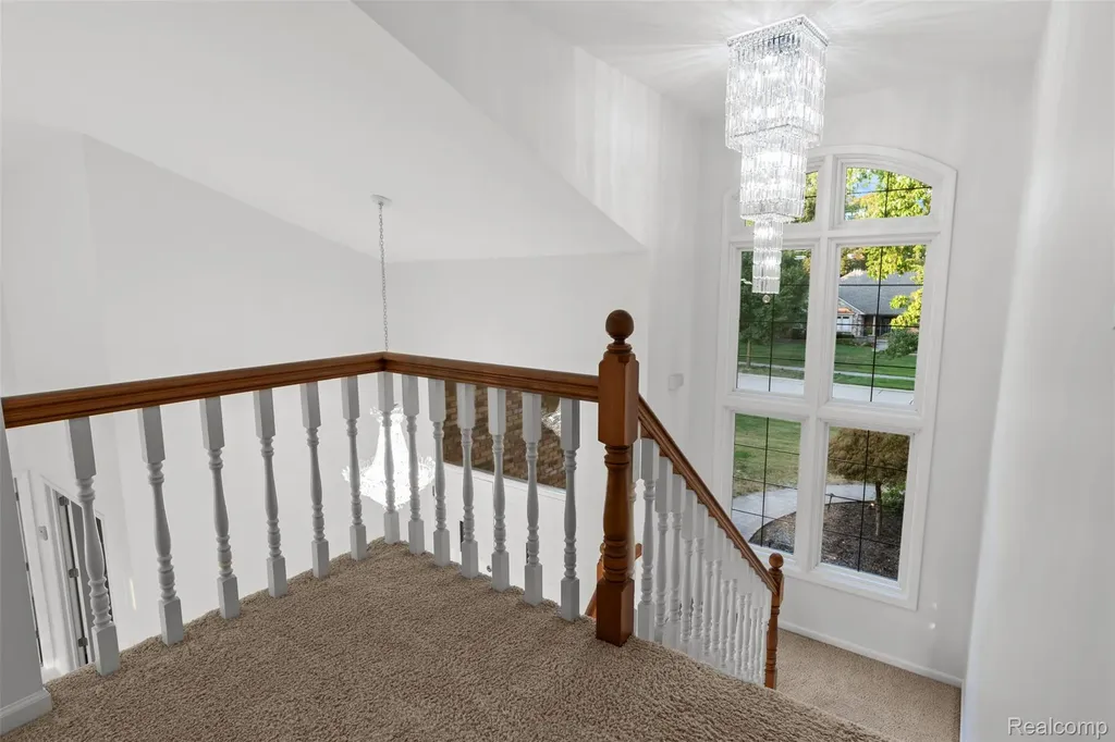 1615 Redbud Drive Troy City MI 48098