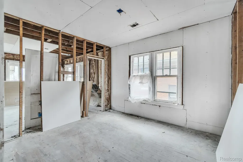 2051 Calvert Street Detroit City MI 48206
