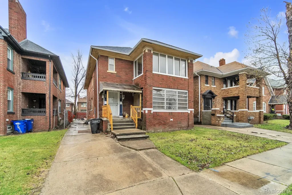 2051 Calvert Street Detroit City MI 48206