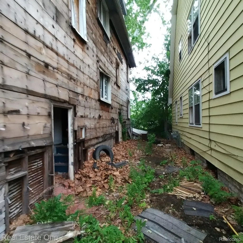 4266 Waverly Street Detroit City MI 48238