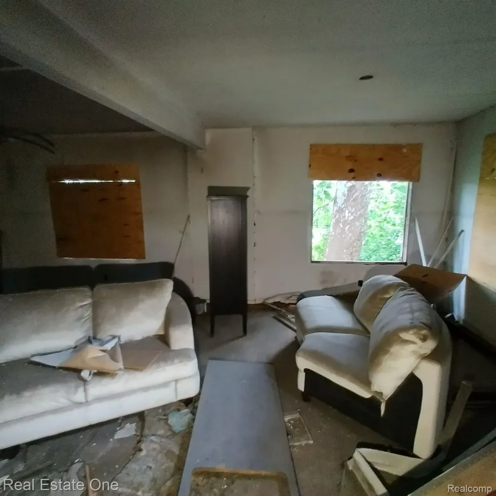 4266 Waverly Street Detroit City MI 48238