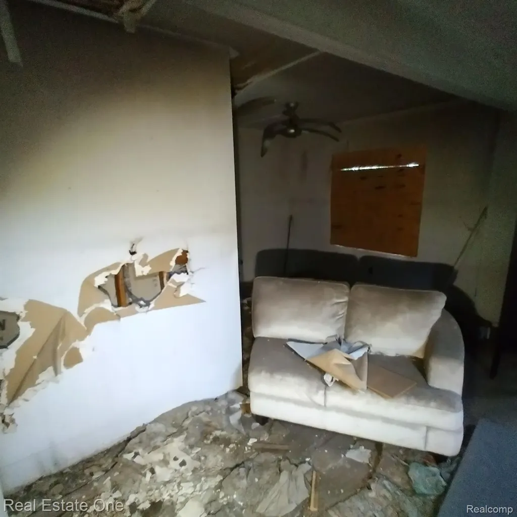 4266 Waverly Street Detroit City MI 48238