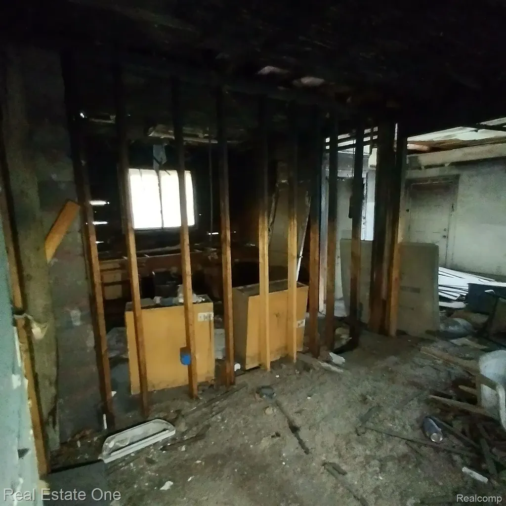 4266 Waverly Street Detroit City MI 48238